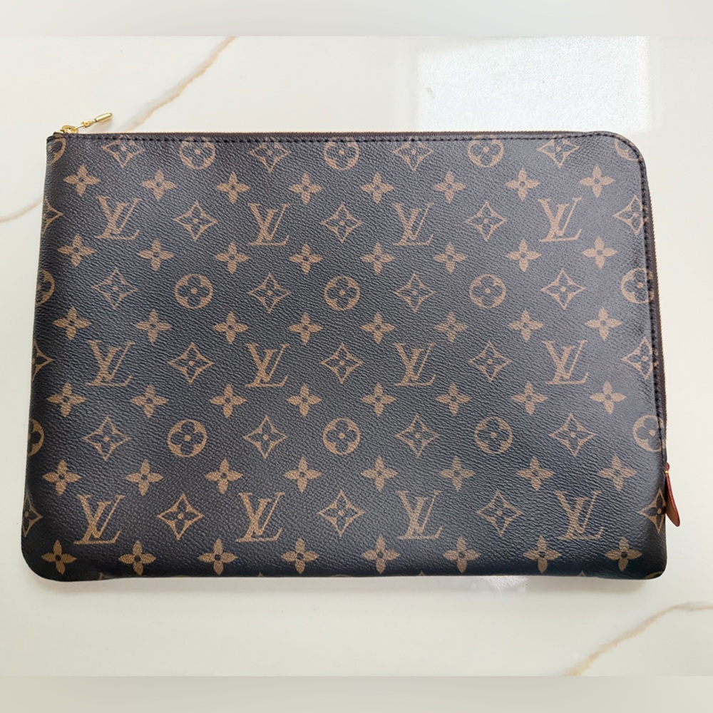 Louis Vuitton Document Brown Pochette